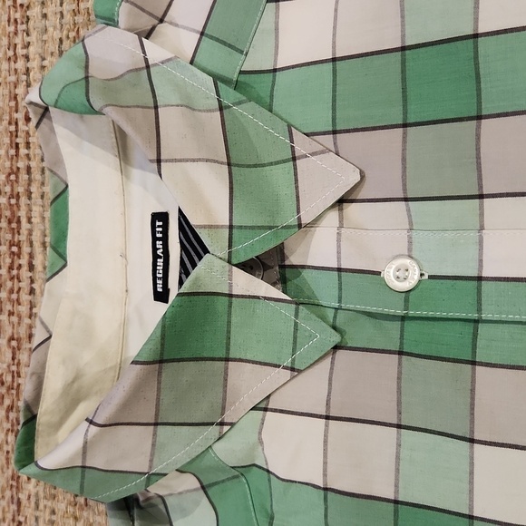 Oakley Green & Gray Squares Button-Up Shirt - Picture 2 of 9